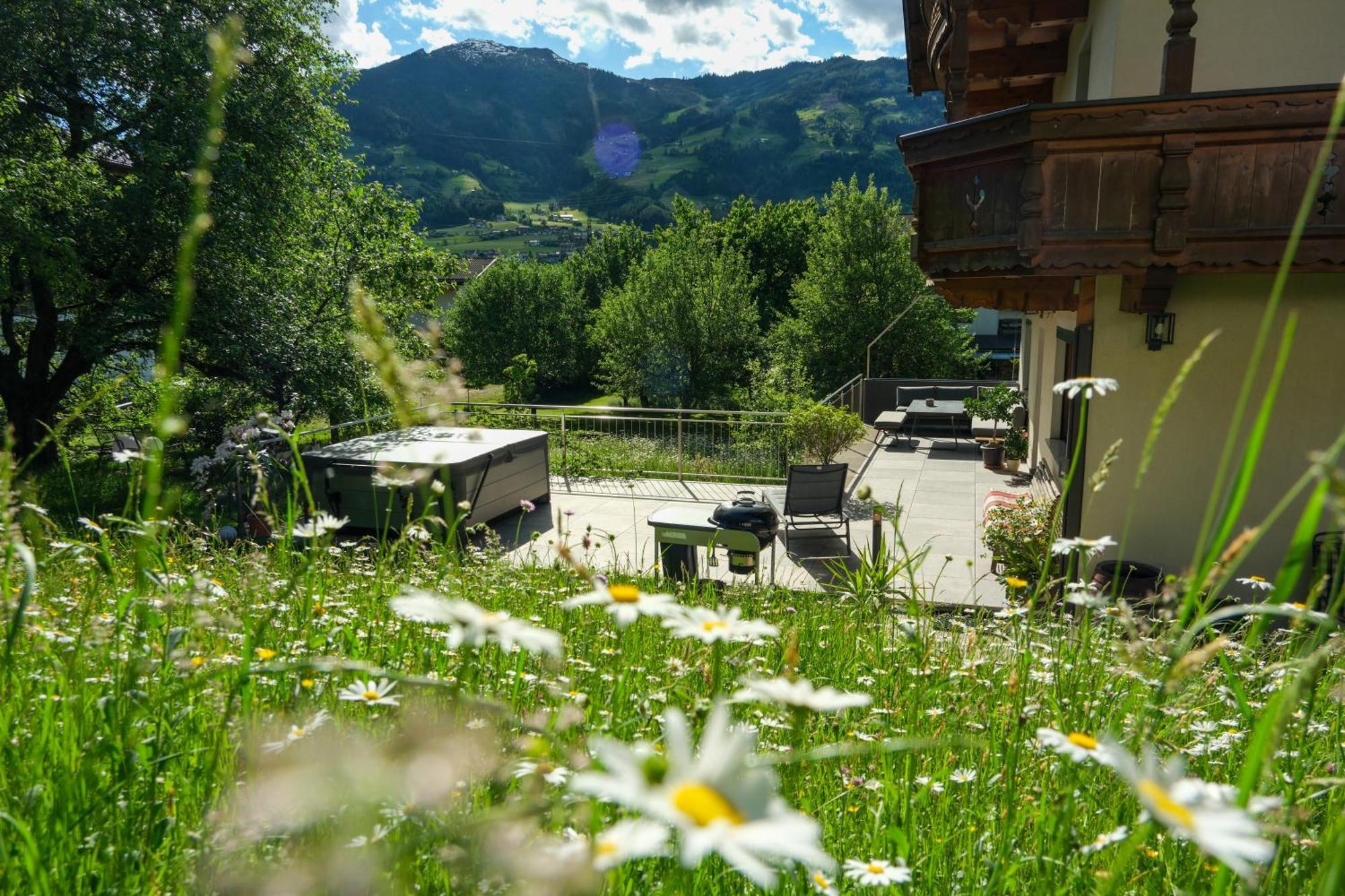 Moidl Mit Privatem Pool * Hart im Zillertal